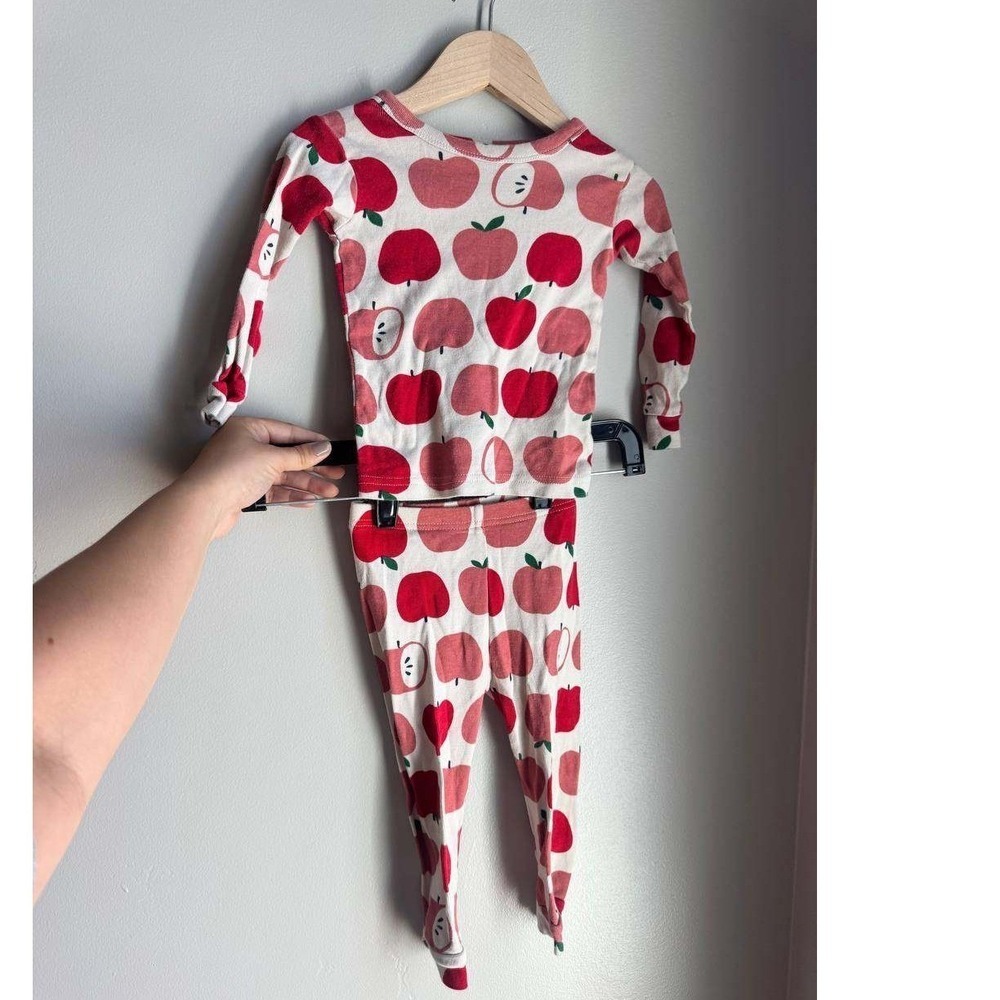 babyGap Organic Cotton Apple Print Pajamas Long Sleeve 18-24M Scandi baby Cozy